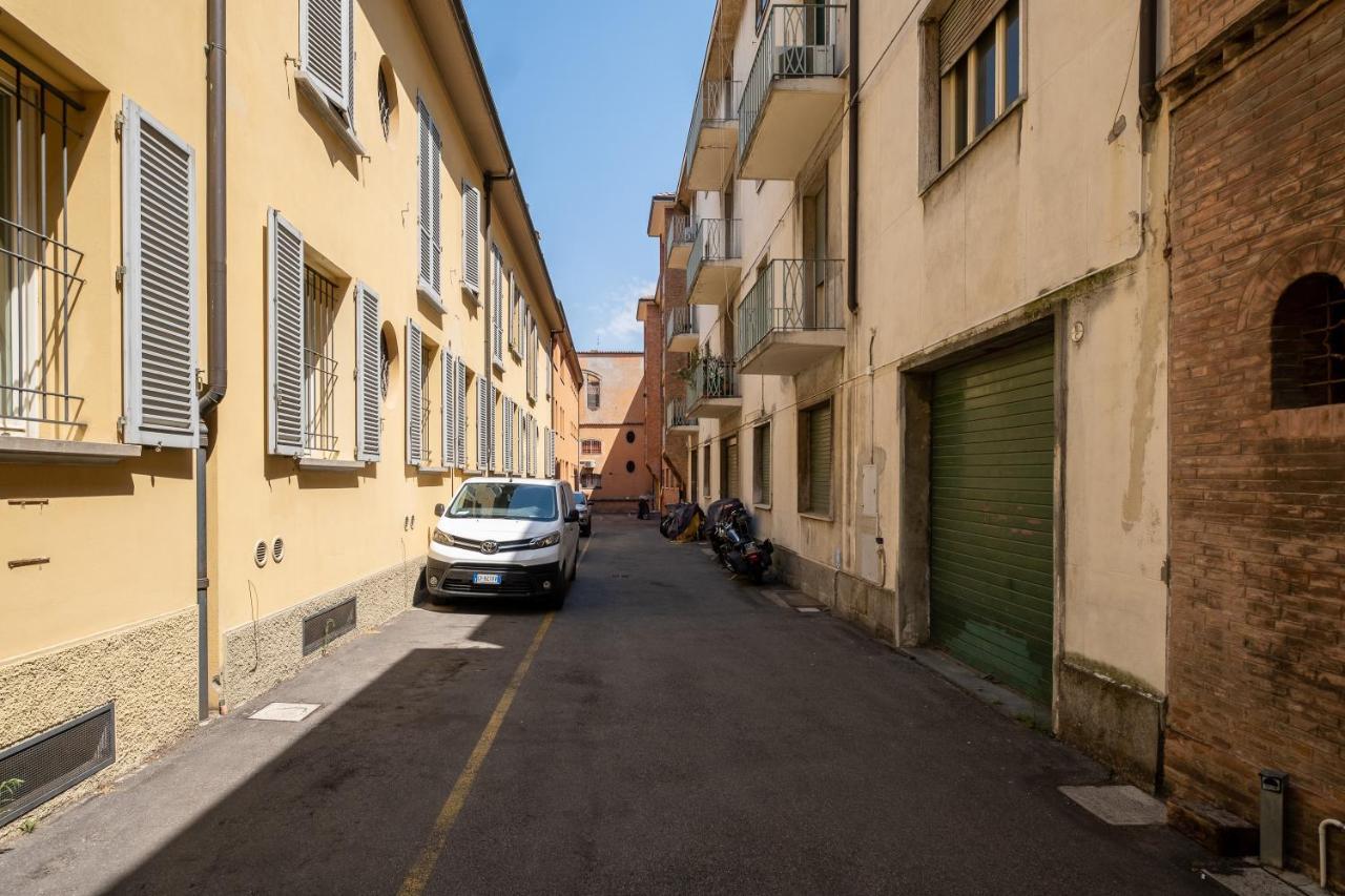 Bologna Suite Centre City Exterior foto
